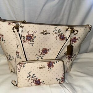 Coach Ava Magnolia Cream Tote and Wallet Set